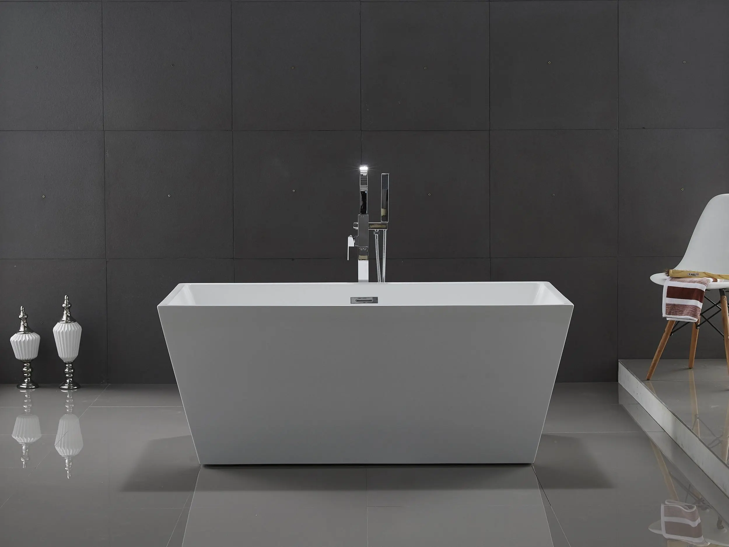 Royal CUPC Acrylic Freestanding Soaking Bathtub With Pop up Drainer